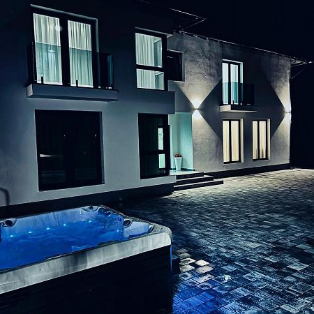 Vila Diamond Lux&Spa Sovata Εξωτερικό φωτογραφία
