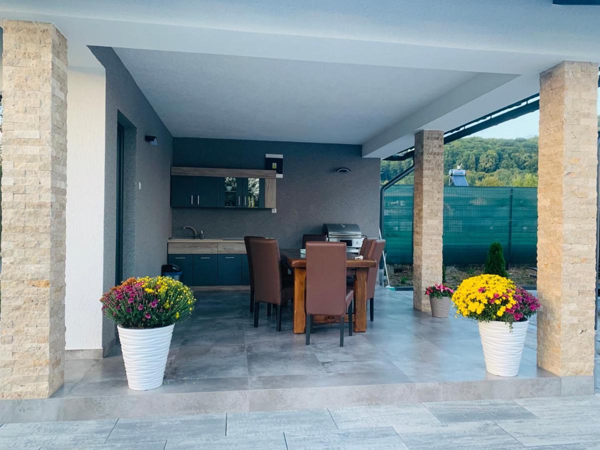 Vila Diamond Lux&Spa Sovata Εξωτερικό φωτογραφία